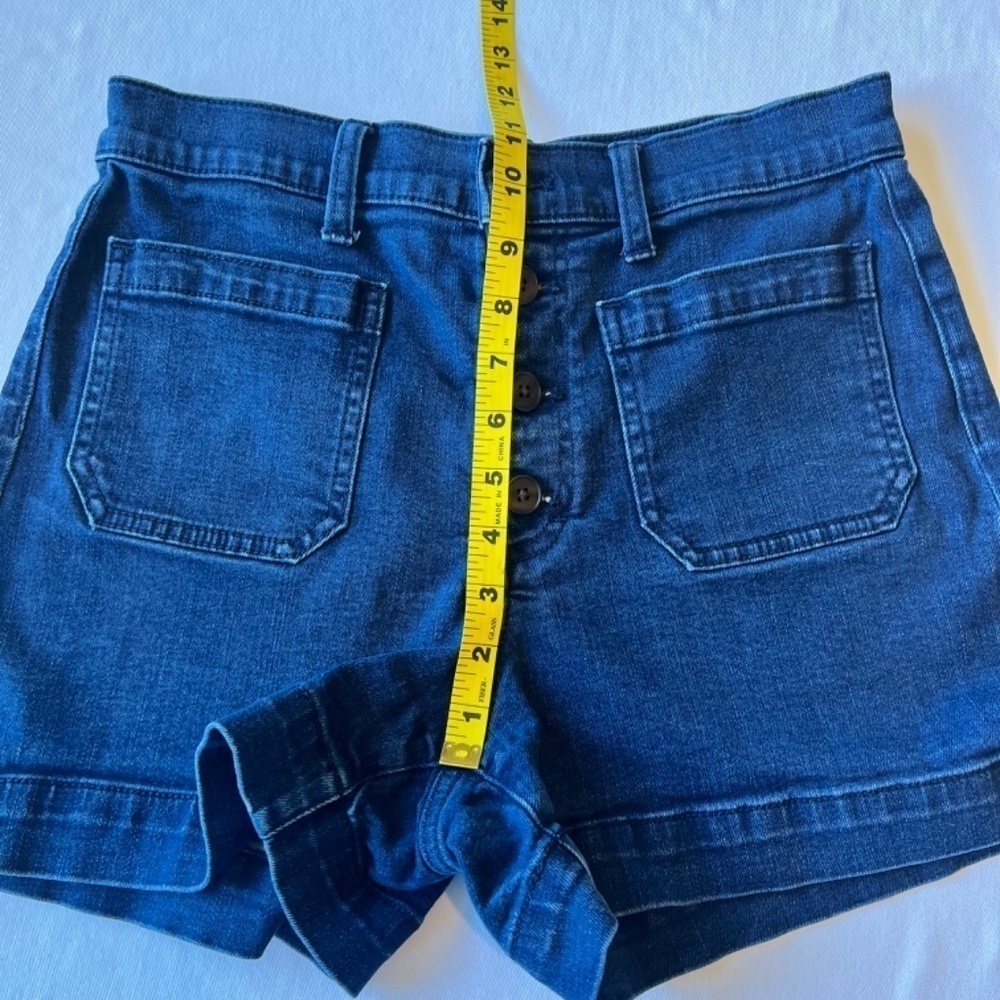 *FIRM PRICE* J. Crew button front denim shorts with front patch pockets sz 28 - Picture 7 of 9